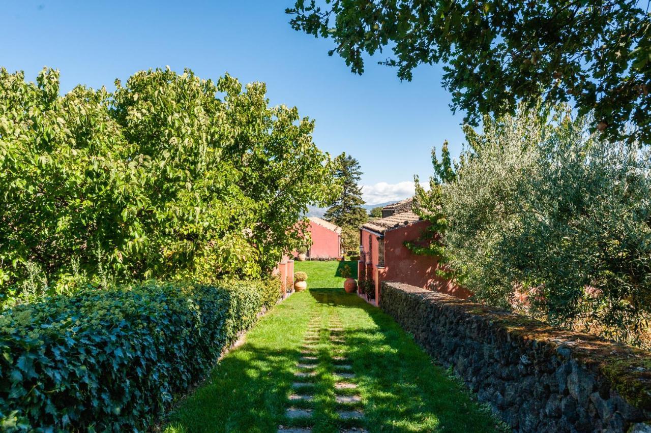 Terrazze Dell'Etna - Country Rooms And Apartments Рандаццо Экстерьер фото