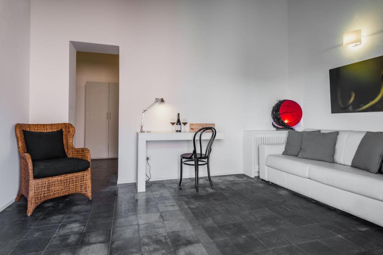 Terrazze Dell'Etna - Country Rooms And Apartments Рандаццо Экстерьер фото